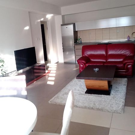 Central Lux Apartment 斯科普里 外观 照片